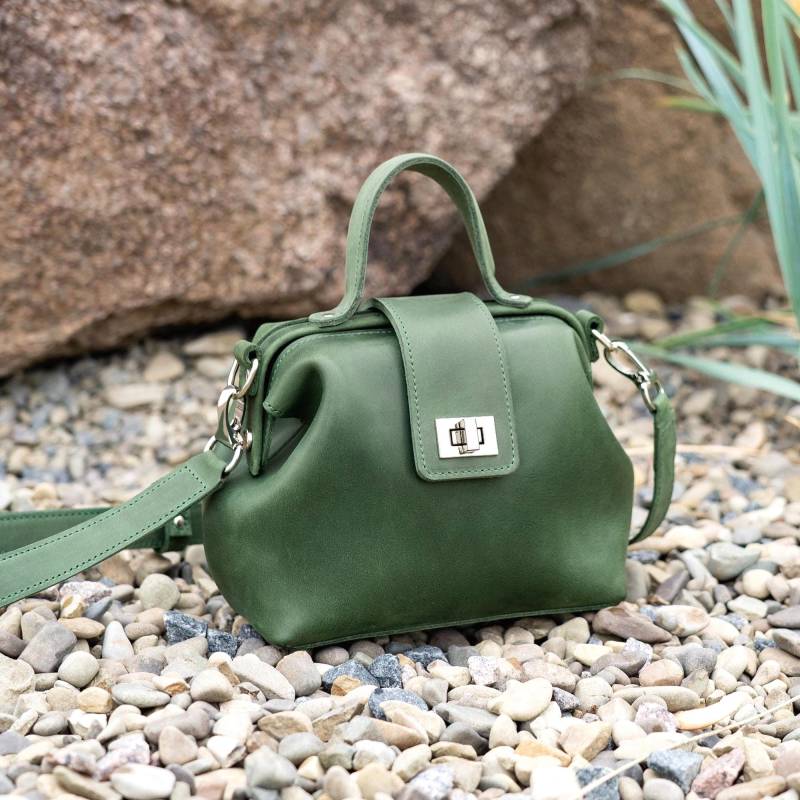 Grüne Leder Arzttasche Geldbörse - Echtleder Mini Handtasche Mit Griff Oben & Abnehmbarer Riemen Vintage Inspirierte Crossbody Clutch Geschenk von AuthorL