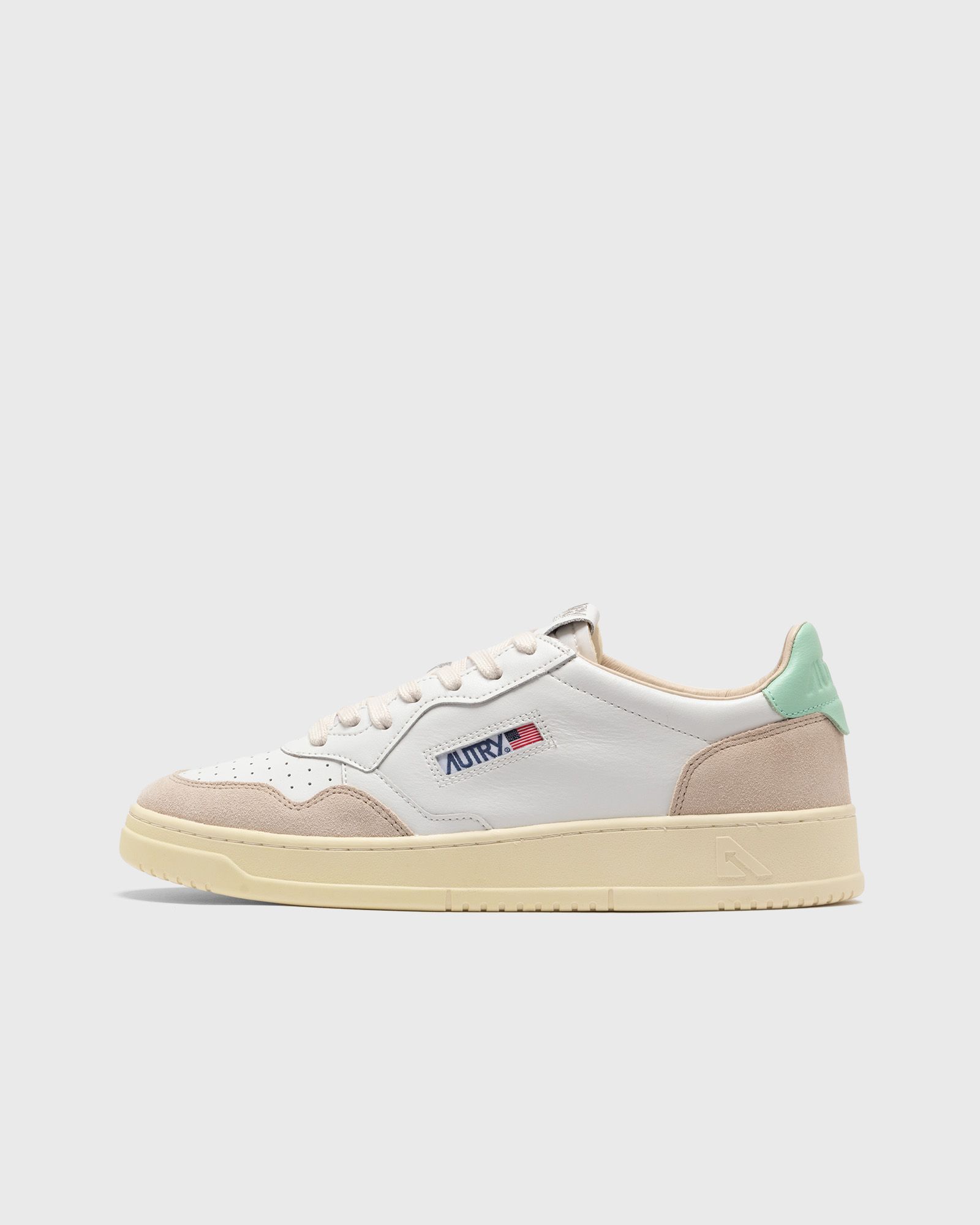 Autry Action Shoes WMNS MEDALIST LOW women Lowtop white in Größe:38 von Autry Action Shoes