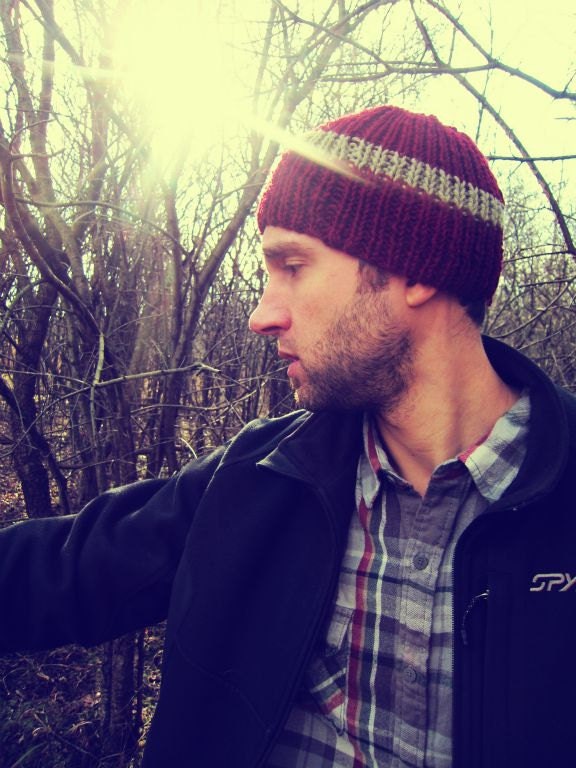 strickmütze Gestrickt Rot Tan Man Beanie Unisex - Made To Order von AutumnAndAmber