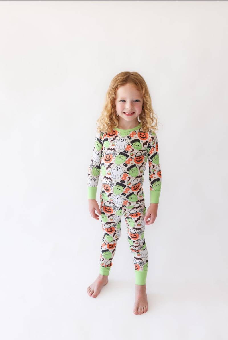 Zweiteiliges Bambus-Vintage-Halloween-Frankenstein-Pyjama-Set Für Kleinkinder Und Mädchen | Weicher Kinderbambus Pjs Halloween Schlafanzug Kinder von AutumnMoonKids