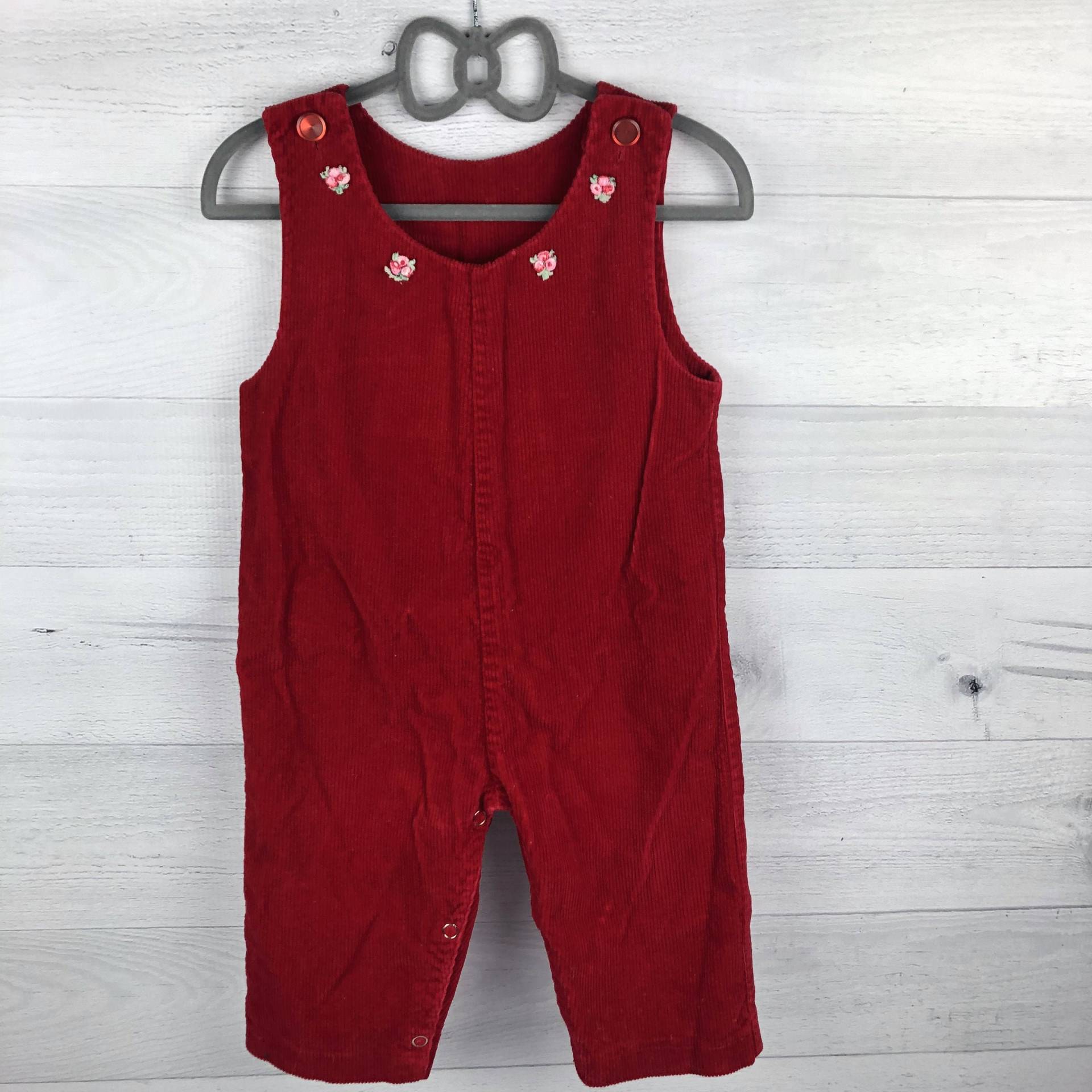 Vintage Rote Corduroy Overall Hose Mit Vier Bestickten Sträuße Von Rosen Entlang Ausschnitt, Knopf Verschlüsse Auf Schultern, Schnappt Sich Beide von AutumnRoseArtVintage