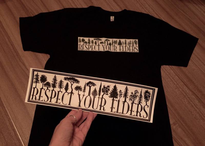 Respect Your Elders T-Shirt & Autosticker Respect Your Elders T-Shirt & Autosticker von AutumnSkyeART
