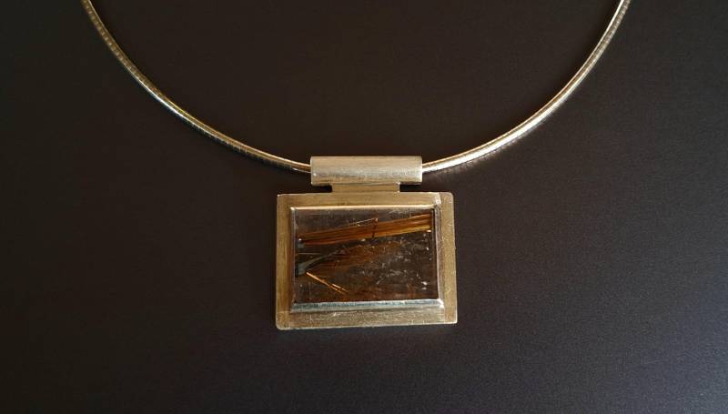 Handgearbeiteter Ruthilquarzanhänger Aus 925 Silber/Großer Handgearbeiteter Anhänger/ Einzelstück von Auwaldschmiede