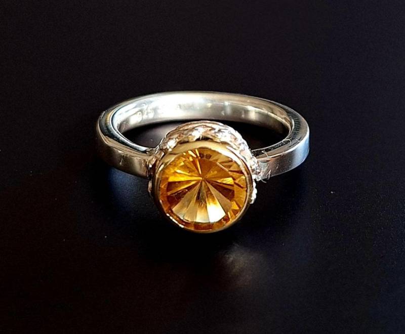 Silberring Mit Gold Und Citrin "Sun Cut"/ Solitär/ Citrinring/ Verlobungsring/ Handgearbeitetes Einzelstück von Auwaldschmiede