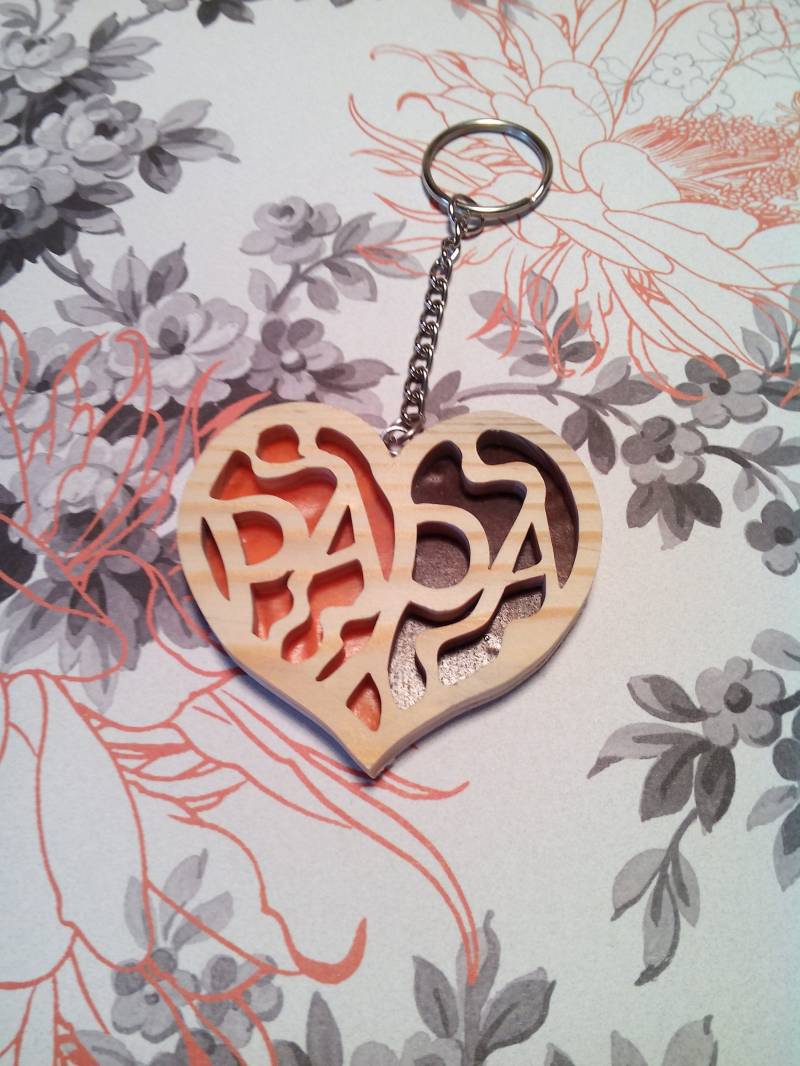 "Guter Urlaub Papa" Herz Aus Holz Schlüsselanhänger "Guter Urlaub Papa" Herz Aus Holz Schlüsselanhänger von Auxmillecouleurs