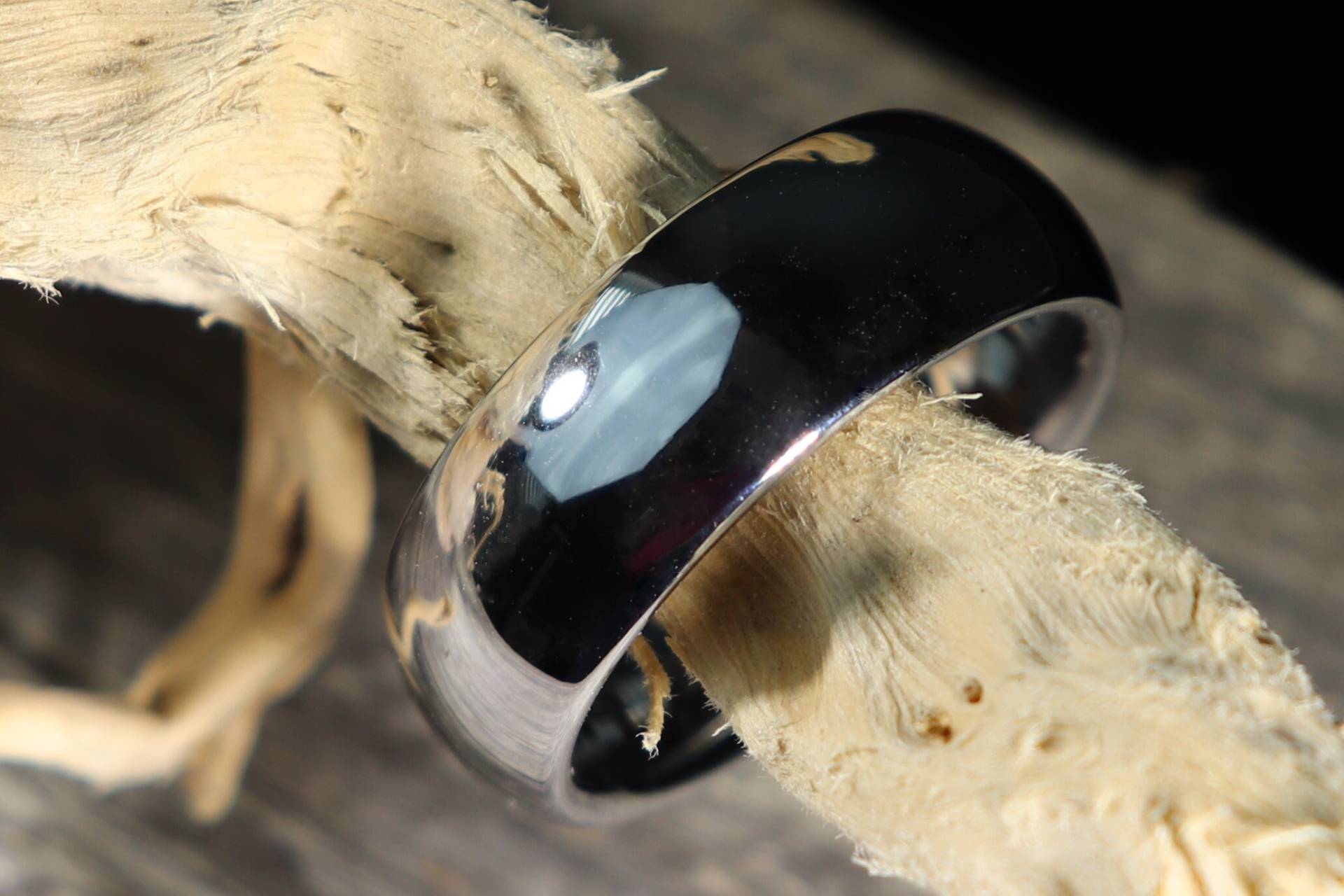 8mm Comfort Fit Hartmetallring, Größe 10 von AvaChristinesJewelry