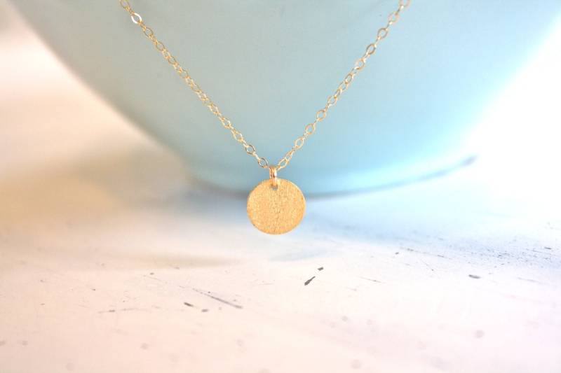 Zierliche 14K Gold Filled Disc Halskette Jeden Tag Halskette von AvaHopeDesigns