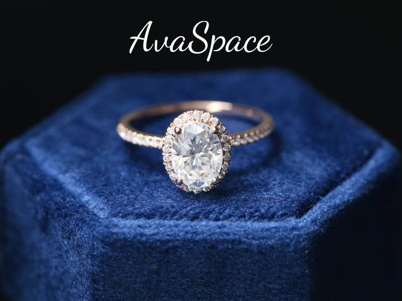 Vvs Moissanit Verlobungsring 14K Roségold 1, 5Ct 6x8mm Ring Halo Diamant Ehering Halb Eternity Ringe Für Frauen von AvaSpace