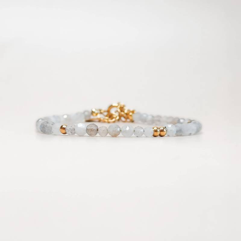 Ava & Imber | Funkelndes Labradorit-Armband Graues Edelsteinarmband Mit 3 Mm Facettierten Edelsteinen Verstellbares, Dezentes Perlenarmband von AvaandImber