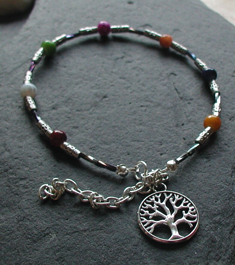Chakra Perlen Baum Des Lebens Charm Fußkettchen Ankle Armband von AvalonSunsetDesigns