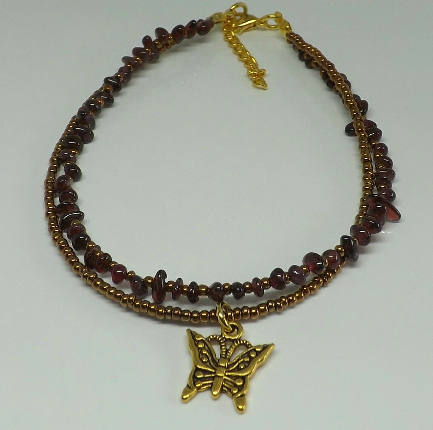 Granet-Gemstone Chips Boho Double Strand Butterfly Charm Beach Hippy Anklet Festival Geschenk Für Sie von AvalonSunsetDesigns