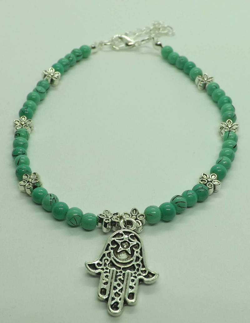 Türkisfarbene Perlen Hamsa Hand Anhänger Fußkettchen Knöchel-Armband von AvalonSunsetDesigns