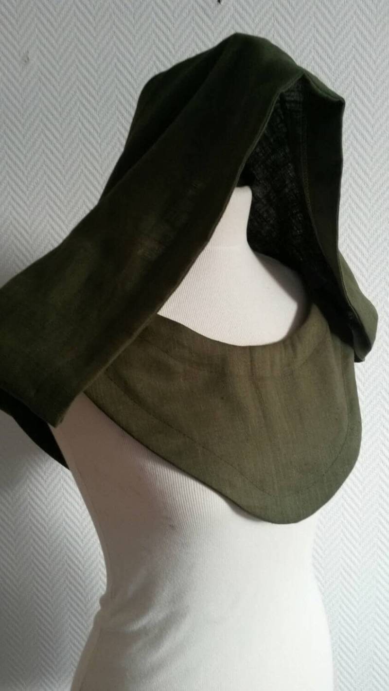 Verziert Mit Leinen Capuchon, Larp, Reenactment Verziert Mit Leinen Capuchon, Larp, Reenactment von AvalondesignsNL