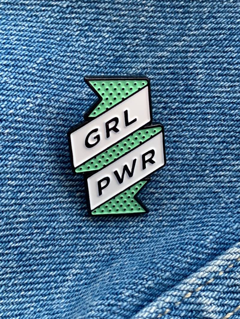 Grl Pwr Emaille Pin Anstecker in Mintgrün, Ein Tolles Geschenk Für Starke Frauen von AvasGlitterGirls