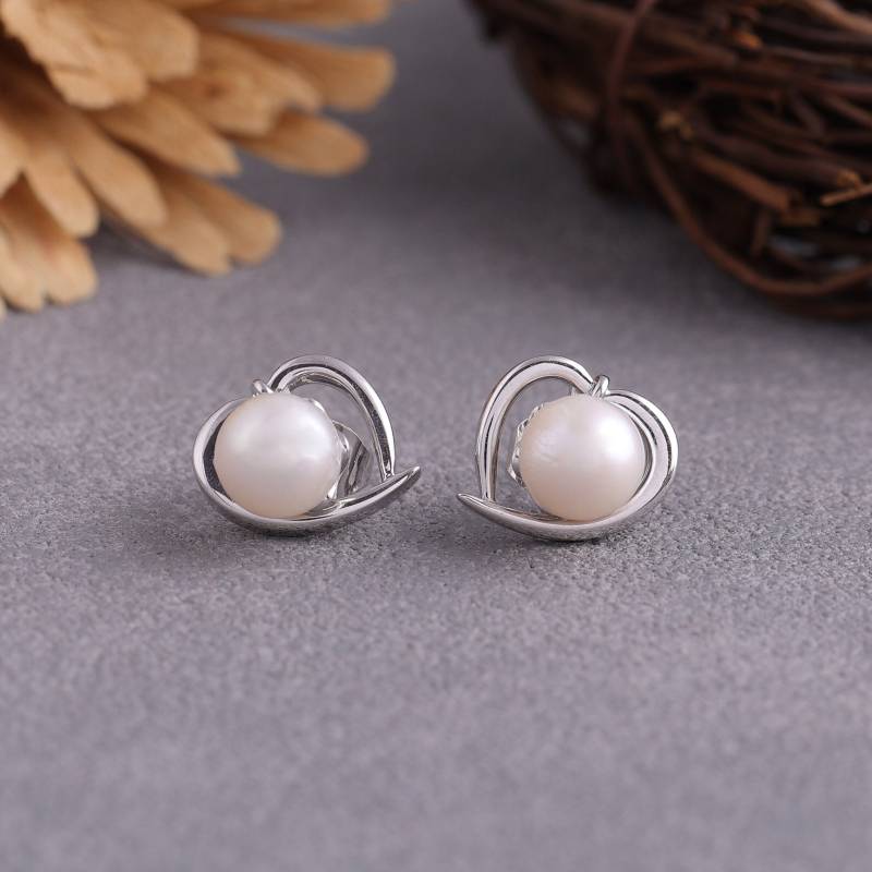 Herz Perlenohrringe Jacke Ohrstecker | Echte Süßwasserperlen Ohrringe in 925 Sterling Silber Brautjungfer Hochzeitsschmuck Gehämmert von Avatams