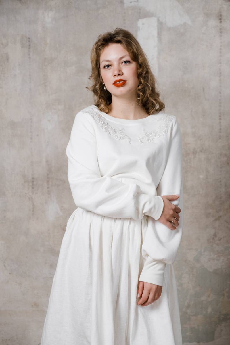 Braut Pullover "Cosy" Sweatshirt Mit Perlen von AveevABoutique