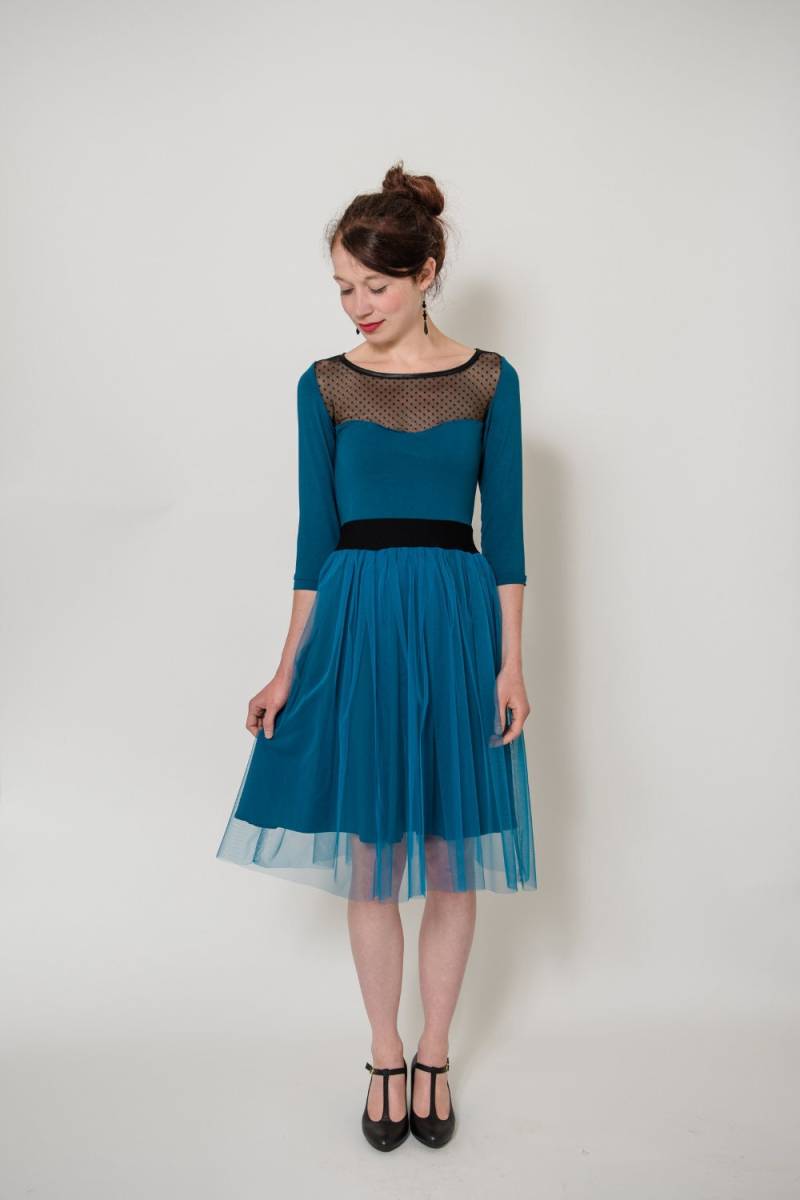 Langärmliges Tüllkleid "Ariel" in Petrol von AveevABoutique