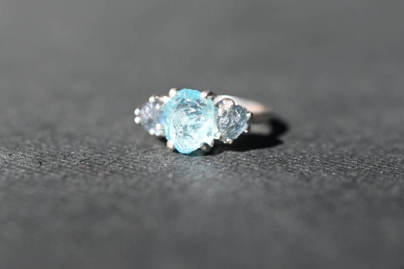 Aquamarin Und Blau Montana Saphir Verlobungsring Größe 3 4 5 6 7 8 9 10 11 12 13 Oval Tropfen Rund Oder Quadratisch Geschenk American Made von Avello