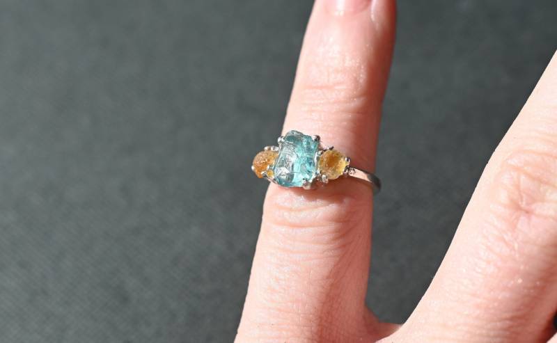 Aquamarin Und Gelb Montana Saphir Verlobungsring Größe 3 4 5 6 7 8 9 10 11 12 13 Oval Tropfen Rund Oder Quadratisch Geschenk American Made von Avello
