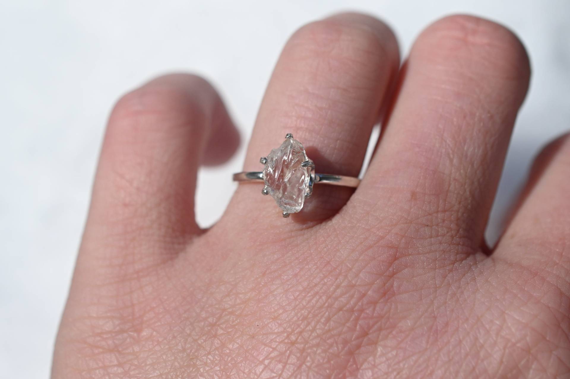 Einfache Alternative Diamant-Verlobungsring Rohdiamant Ring Einzigartiger Moderner Schmuck Sterling Silber Verlobungsring Größe 8 Geschenk von Avello