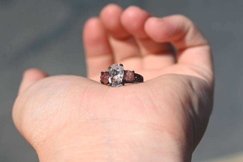 Verlobungsring Turmalin Ring Rohedelstein Roher Ehering Einzigartige Sterling Silber Versprechen American Made von Avello