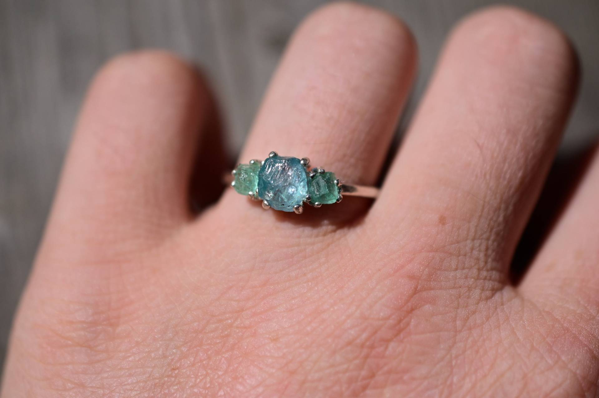 Verlobungsring Aquamarin Und Smaragd Größe 3 4 5 6 7 8 9 10 11 12 13 Jahrestag Geschenk Für Frau American Made von Avello