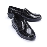 Thermoleicht-Lack-Slipper von Avena