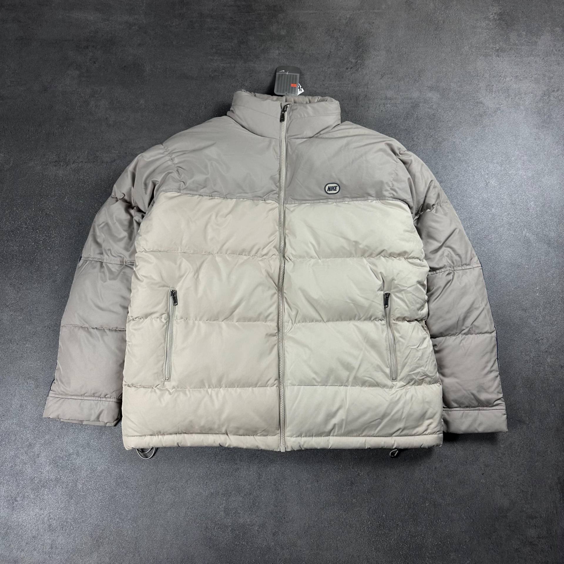 Vintage Nike Y2K Puffer Jacke [L&xl] von AvenuesCollectiv