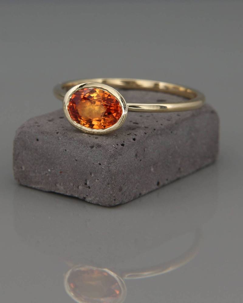 Goldring Mit Natürlichem Orangen Saphir |Handgefertigter Solider 14K Einem Natürlichen Edelstein | Orange Ring von AverieJewelry