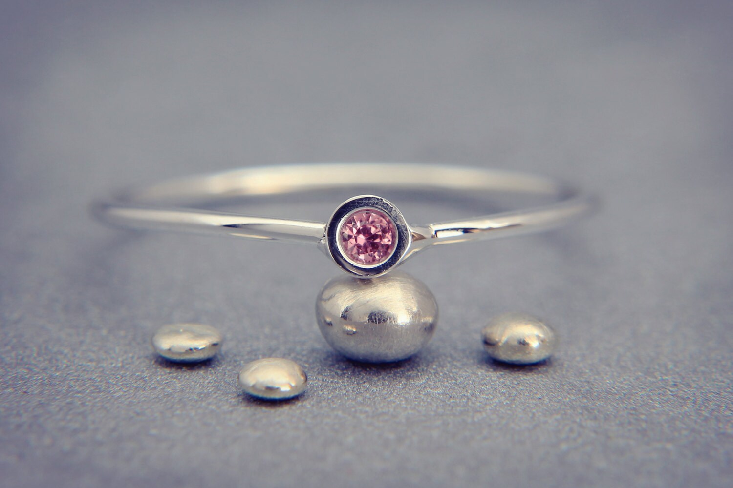 Rosa Saphir Ring | Massiver 14K Weißgoldring Mit Pink Fancy Color Sapphire Solid White Gold, September Geburtsstein von AverieJewelry