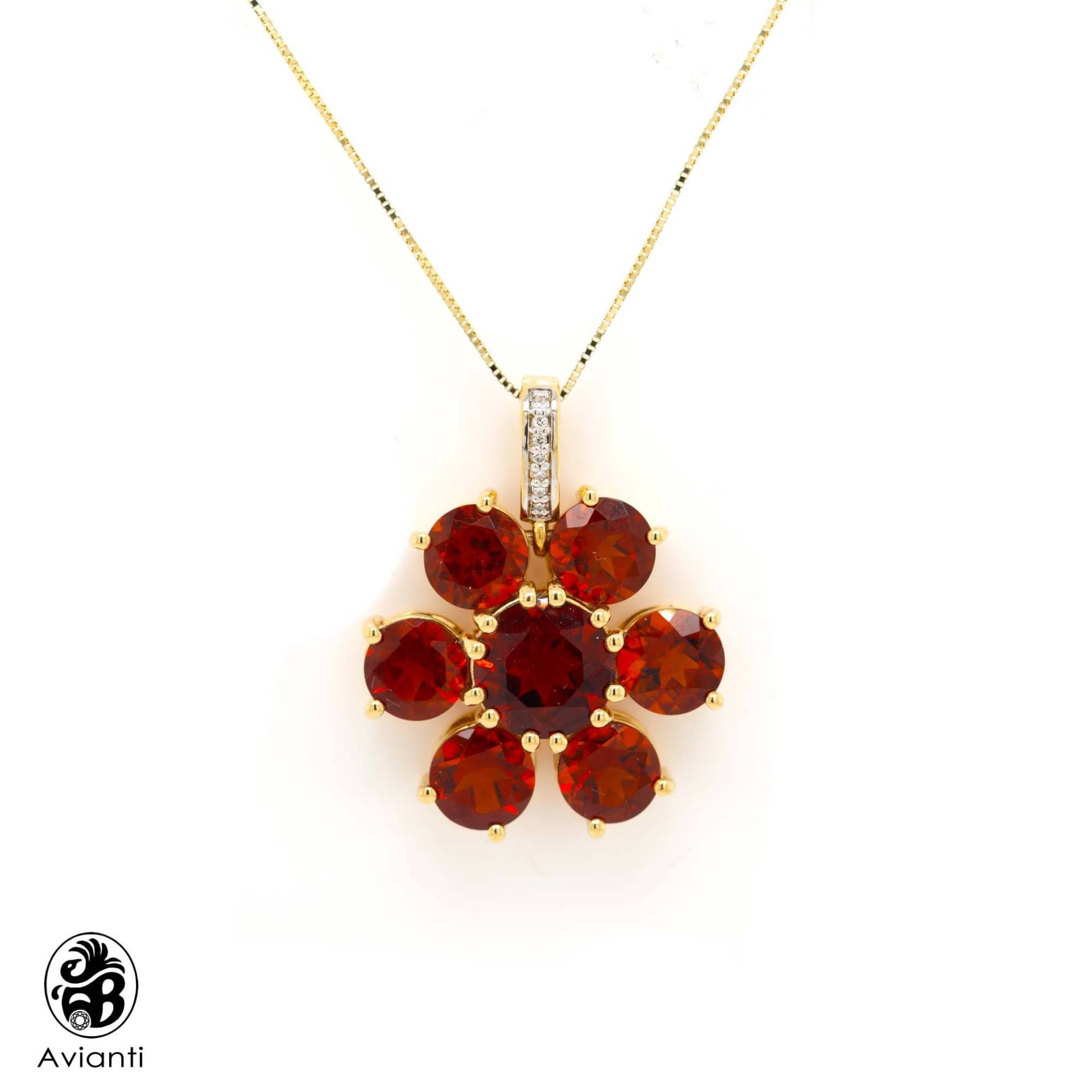 14K Gelbgold Madeira Citrin Blume Anhänger Mit Diamanten von AviantiJewelry