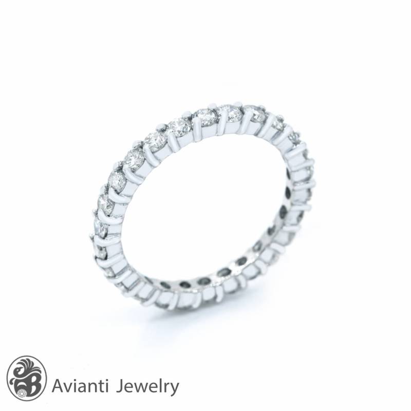 14K Weißgold Voll Eternity Diamant Ehering | 1.20 Karat von AviantiJewelry