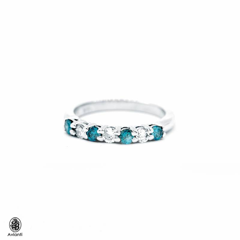 Blaue Diamant Halbe Eternity Band 14K Weißgold Jubiläumsring von AviantiJewelry