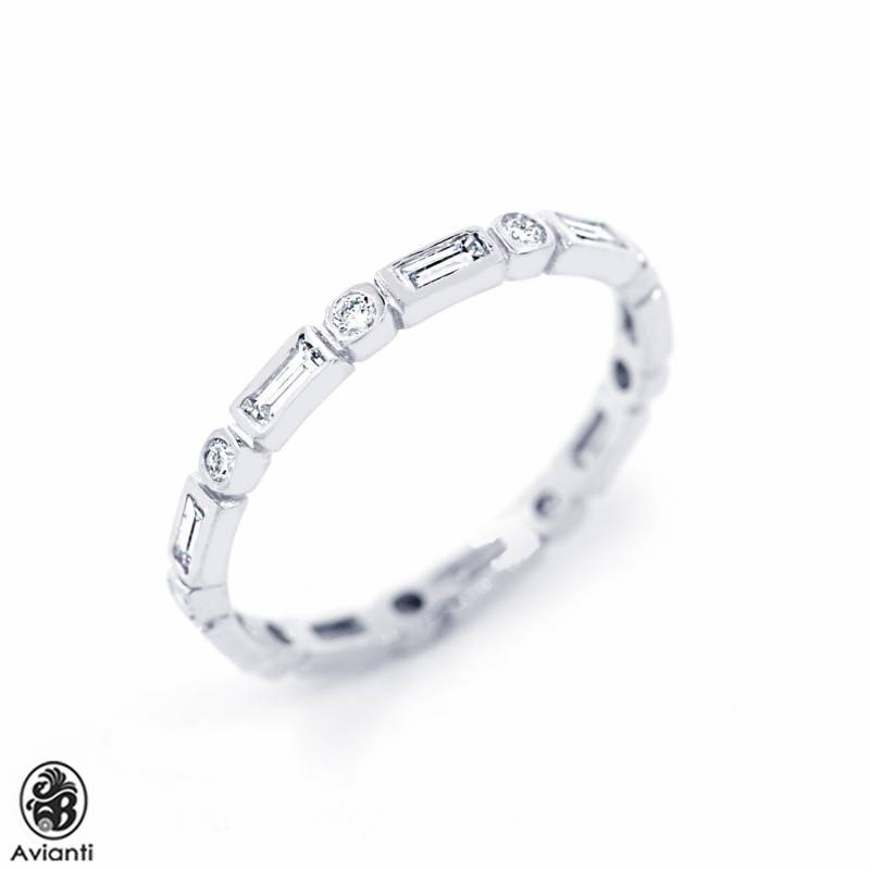 Diamant Baguette Eternity Band 14K Weißgold Ehering von AviantiJewelry