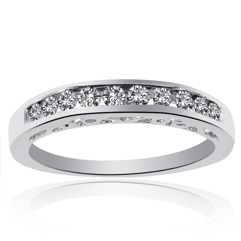 Frauen Rundes Brillant Diamant Ehering Aus 14K Weißgold | 0, 50Ctw von AvitalandCoJewelry