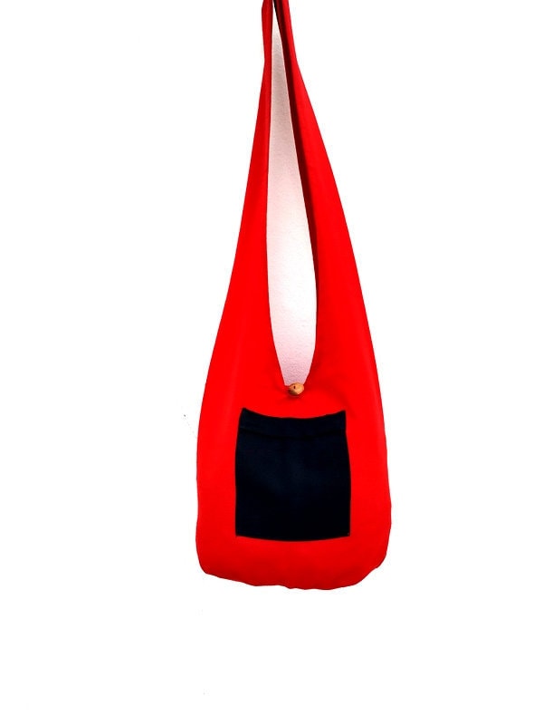 Crossbody Bag, Black Red Cross Body Boho Hobo Hippie Shoulder Geldbörse, Handtasche, Everyday Gift von Avivahandmade