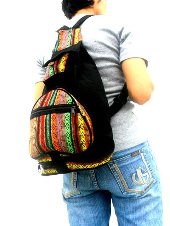 Rucksacktasche Klapptasche Boho Rucksack, Rasta Ethno Mehrfarbiger Rucksack Hippie Hobo Art Tasche Geldbeutel Sling Bag Thai Geschenk Rucksacktasche Klapptasche Boho Rucksack, Rasta Ethno Mehrfarbiger Rucksack Hippie Hobo Art Tasche Geldbeutel Sling Bag Thai Geschenk von Avivahandmade