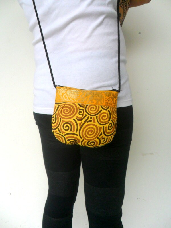 Schultertasche Elefant Tasche Hobo Bag Hippie Gelb Farbe Boho Handgemacht Thai/Geschenk Handgemachte von Avivahandmade