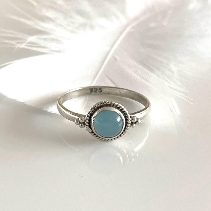 925 Chalcedon Silberring Zierlicher Filigraner Ring in Größe 57 Blauer Steinring Edelsteinring Damenring von AvoMirakII