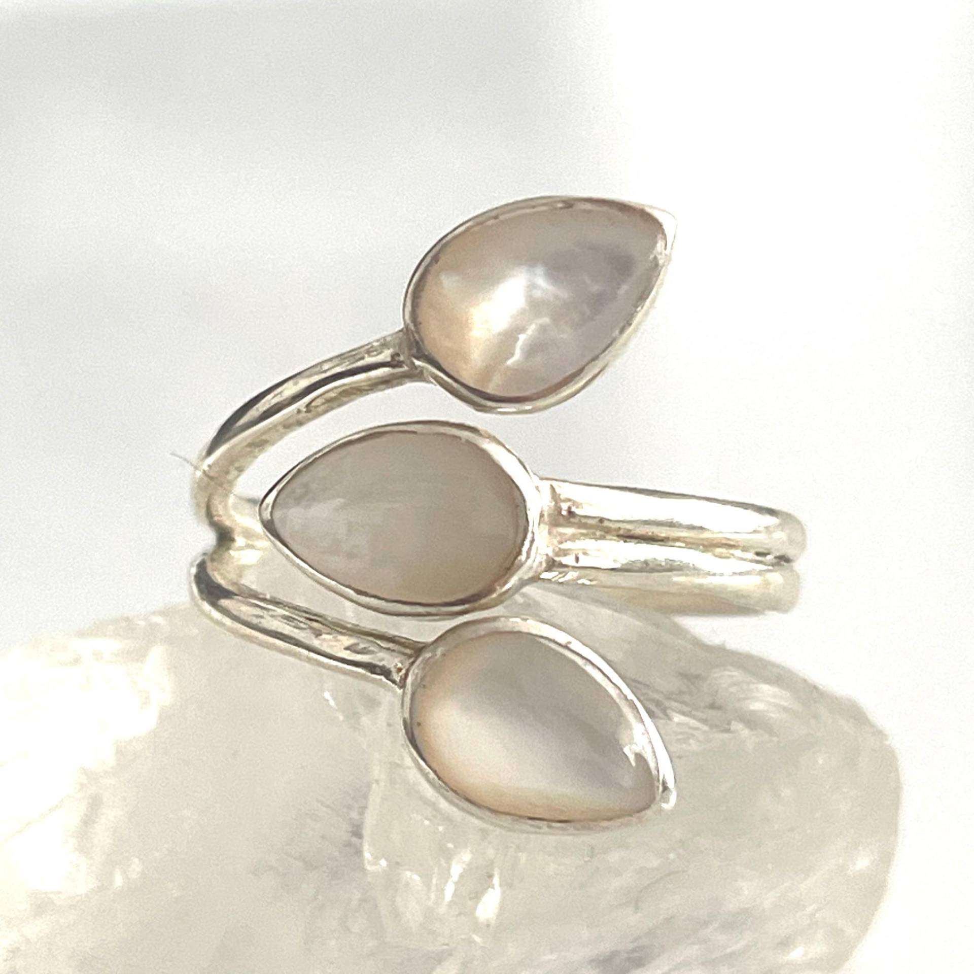 925 Offener Verstellbarer Mondstein Silberring 3 Steine Ring Moderner Edelsteinring Damenring von AvoMirakII