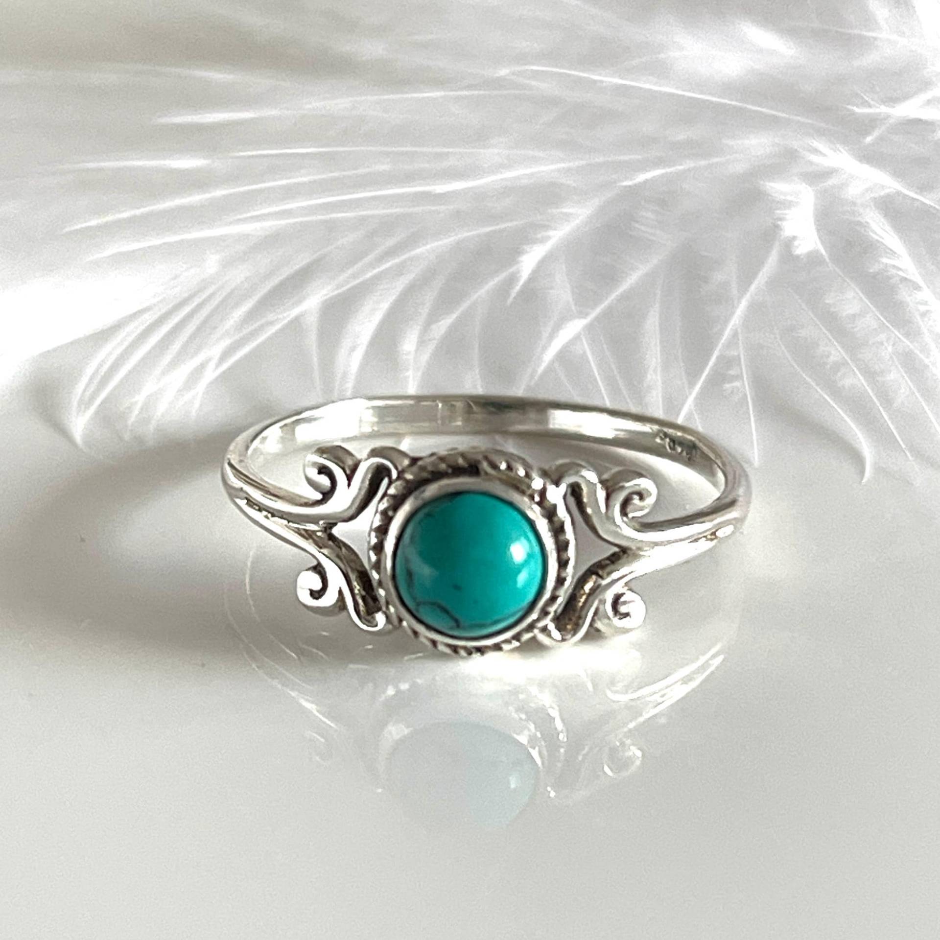 925 Silberring Mit Türkis Blauer Edelstein Ring in Größe 57 Und 59 Damenring Echtsilber Für Sie 925 Silberring Mit Türkis Blauer Edelstein Ring in Größe 57 Und 59 Damenring Echtsilber Für Sie von AvoMirakII