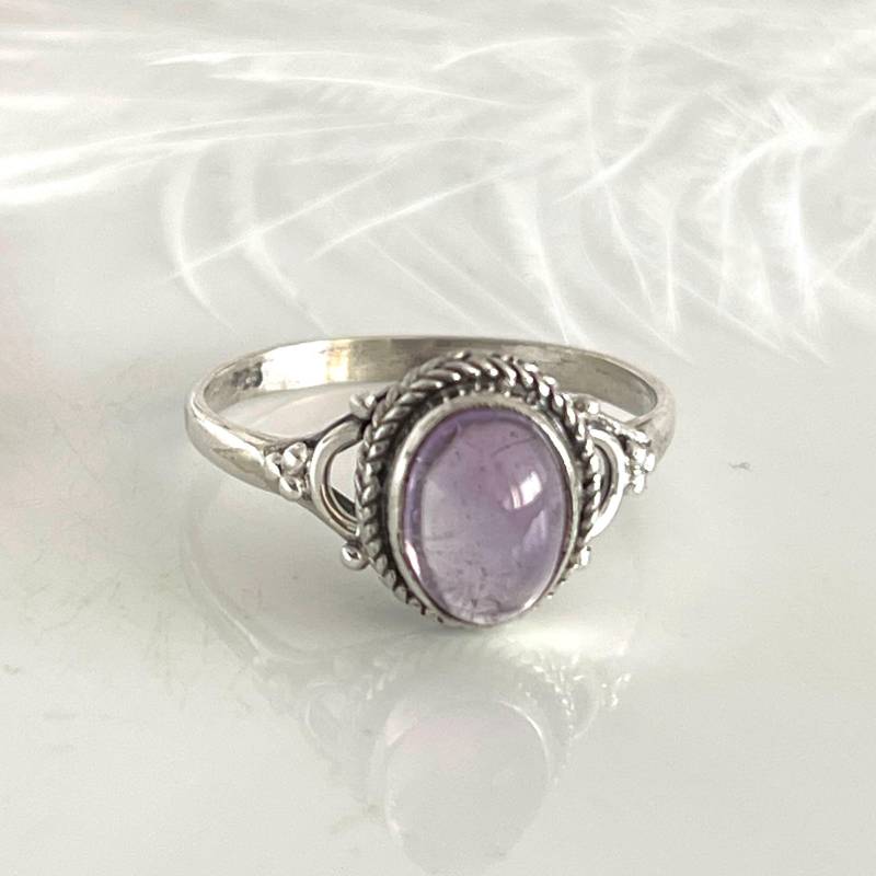 Amethyst Silberring 925 Silber Edelstein Ring in Größe 55 Filigraner Moderner Damenring Amethyst Silberring 925 Silber Edelstein Ring in Größe 55 Filigraner Moderner Damenring von AvoMirakII
