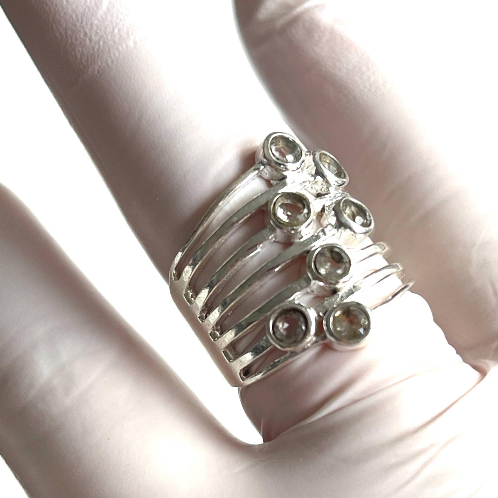 Breiter 925 Silberring Mit Bergkristall Massiver Moderner Damenring von AvoMirakII