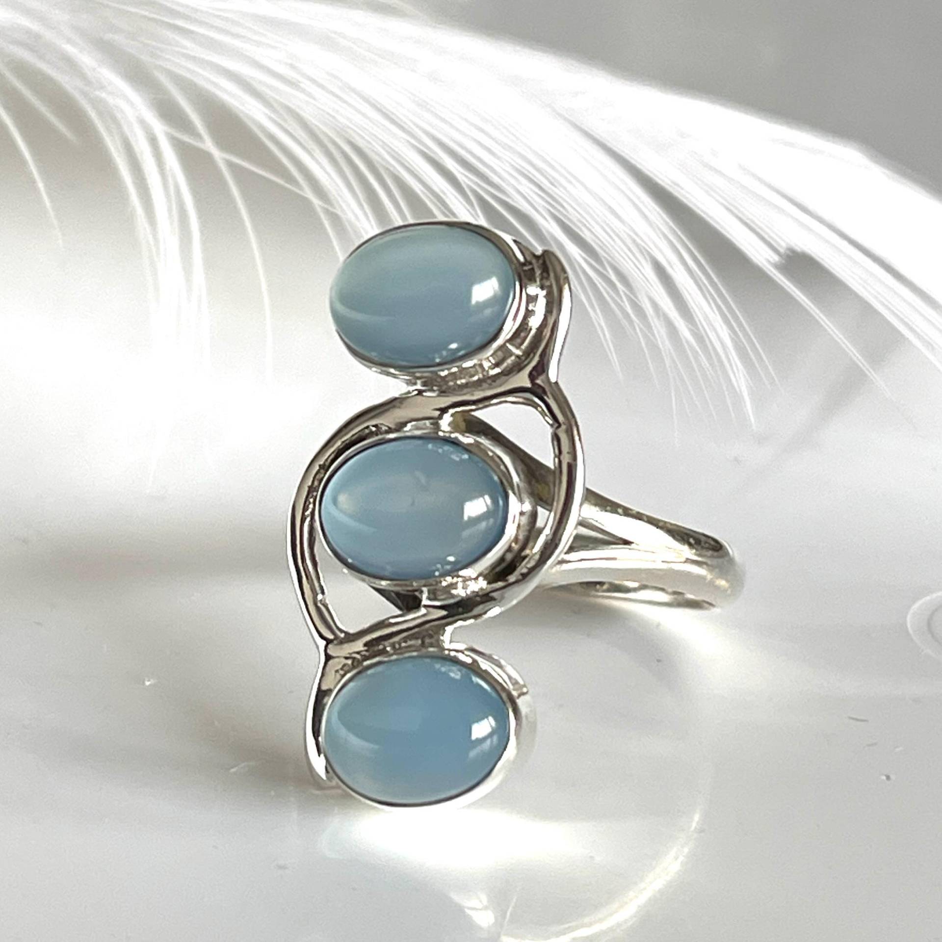 Chalcedon 925 Silberring Breiter Damenring Mit 3 Steinen Himmelblau Moderner Größe 58 Und 59 von AvoMirakII