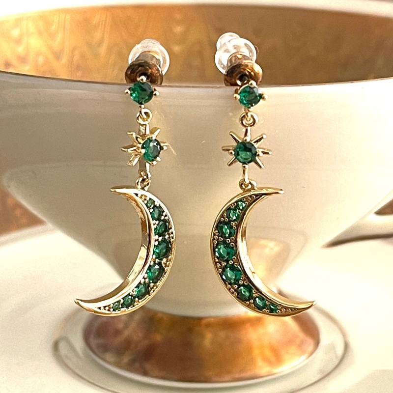 Filigrane Moon Ohrringe Grüner Zirkon Ohrstecker Hängeohrringe Zarte Moderne Ohrschmuck Für Sie von AvoMirakII