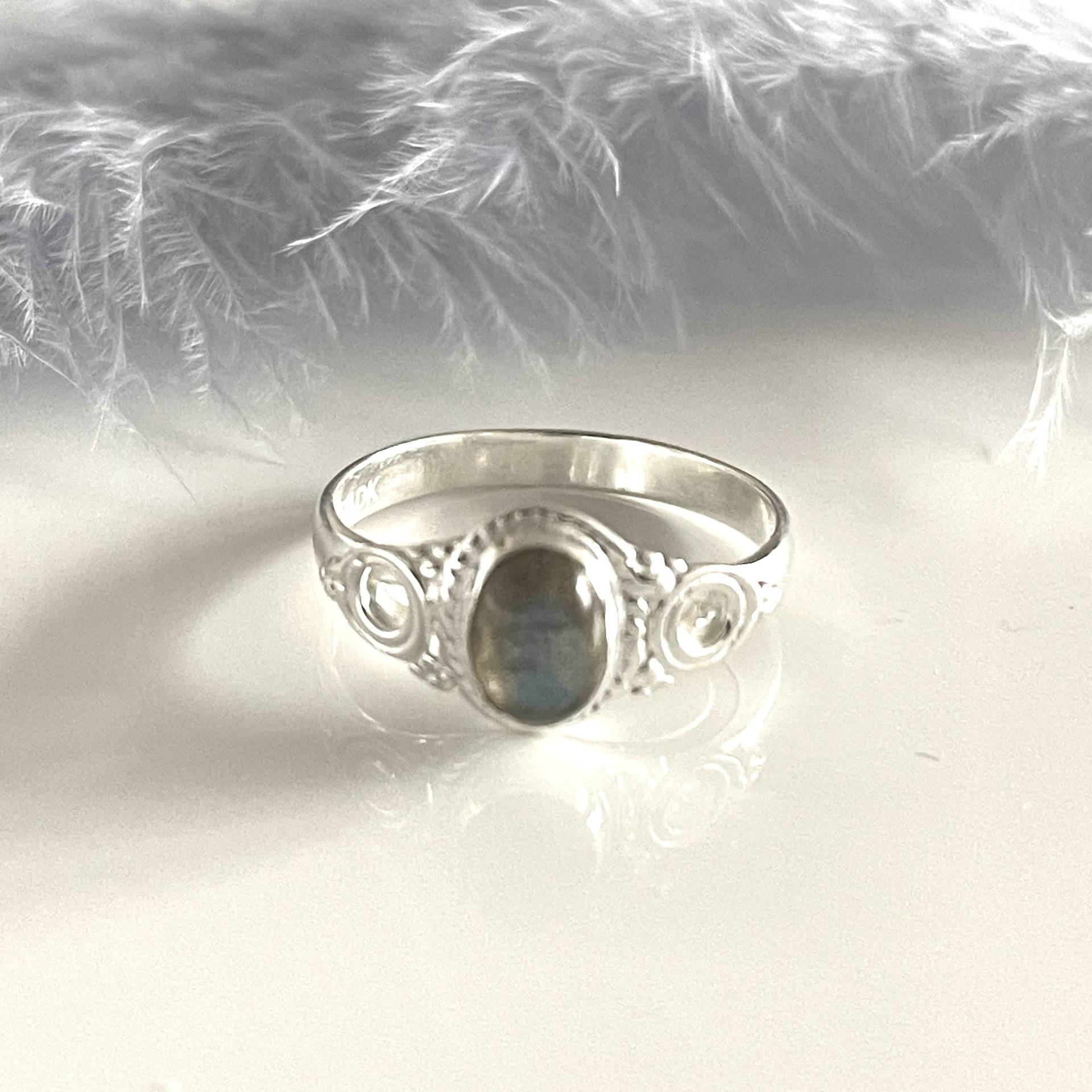 Filigraner Labradorit Silberring 925 Größe 56 Und 57 Echtsilber Schmuck Ovaler Retro Silber Ring Für Sie Filigraner Labradorit Silberring 925 Größe 56 Und 57 Echtsilber Schmuck Ovaler Retro Silber Ring Für Sie von AvoMirakII