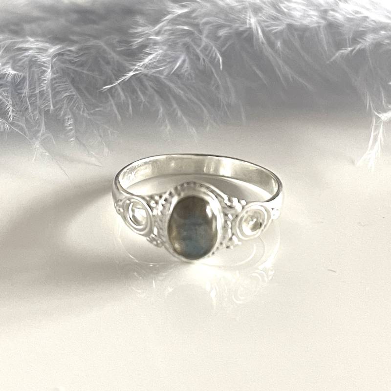 Filigraner Labradorit Silberring 925 Größe 56 Und 57 Echtsilber Schmuck Ovaler Retro Silber Ring Für Sie Filigraner Labradorit Silberring 925 Größe 56 Und 57 Echtsilber Schmuck Ovaler Retro Silber Ring Für Sie von AvoMirakII