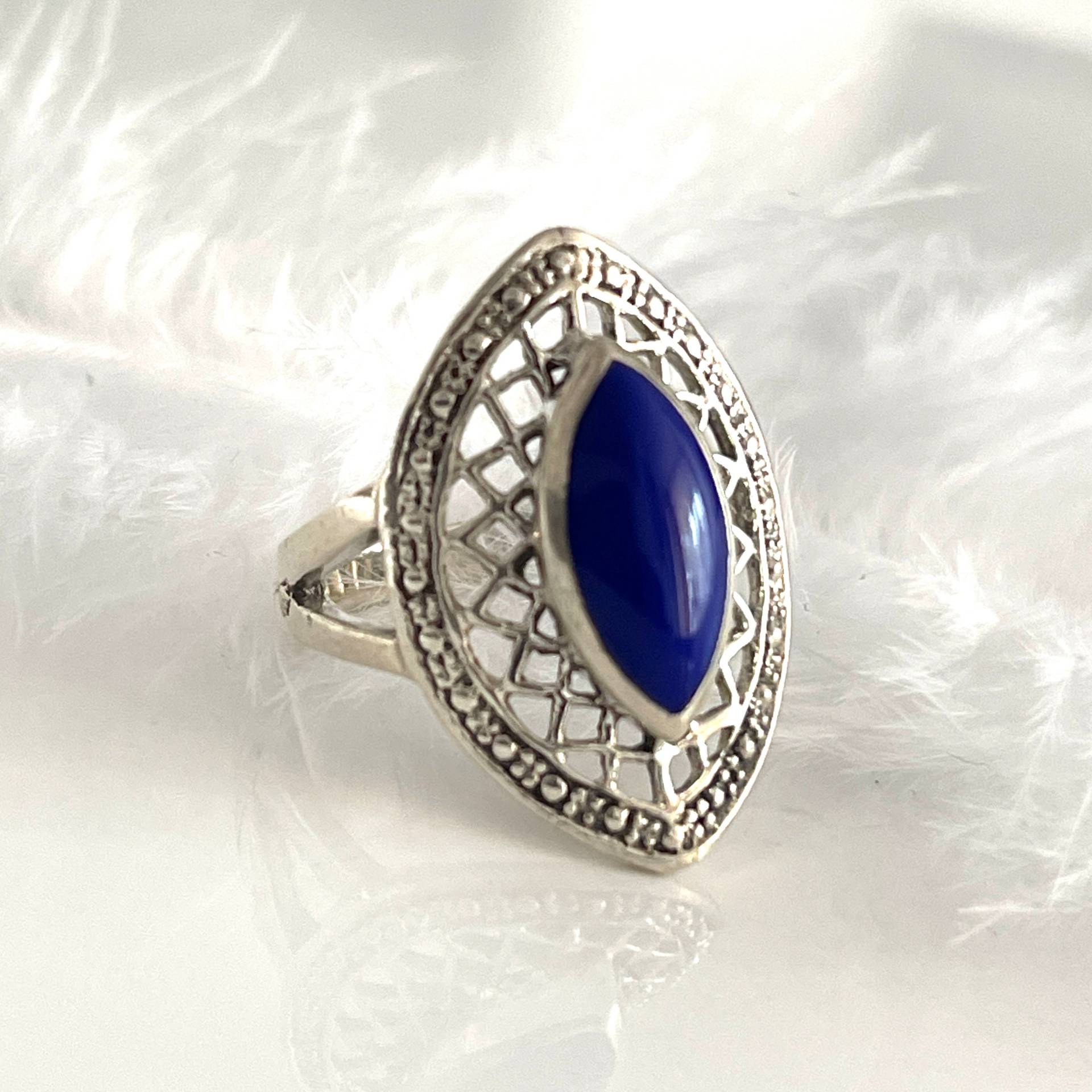 Großer Lapis Lazuli 925 Silberring Filigraner Edelstein Ring Gegen Den Strom Steinring Ornament Damenring in Größe 59 Geschenk Für Sie Großer Lapis Lazuli 925 Silberring Filigraner Edelstein Ring Gegen Den Strom Steinring Ornament Damenring in Größe 59 Geschenk Für Sie von AvoMirakII