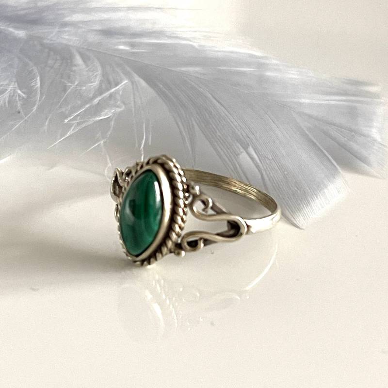 Grüner Malachit 925 Silber Ring Größe 57 Spitze Edelstein Silberring Moderner Verlobungsring Für Damen von AvoMirakII