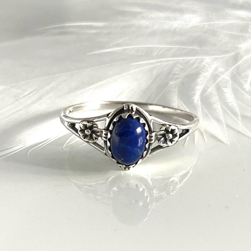 Natürlicher Lapislazuli Silberring 925 Silber Lapis Lazuli Schmaler Filigraner Edelsteinring Größe 60 Ovaler Steinring Damenring von AvoMirakII